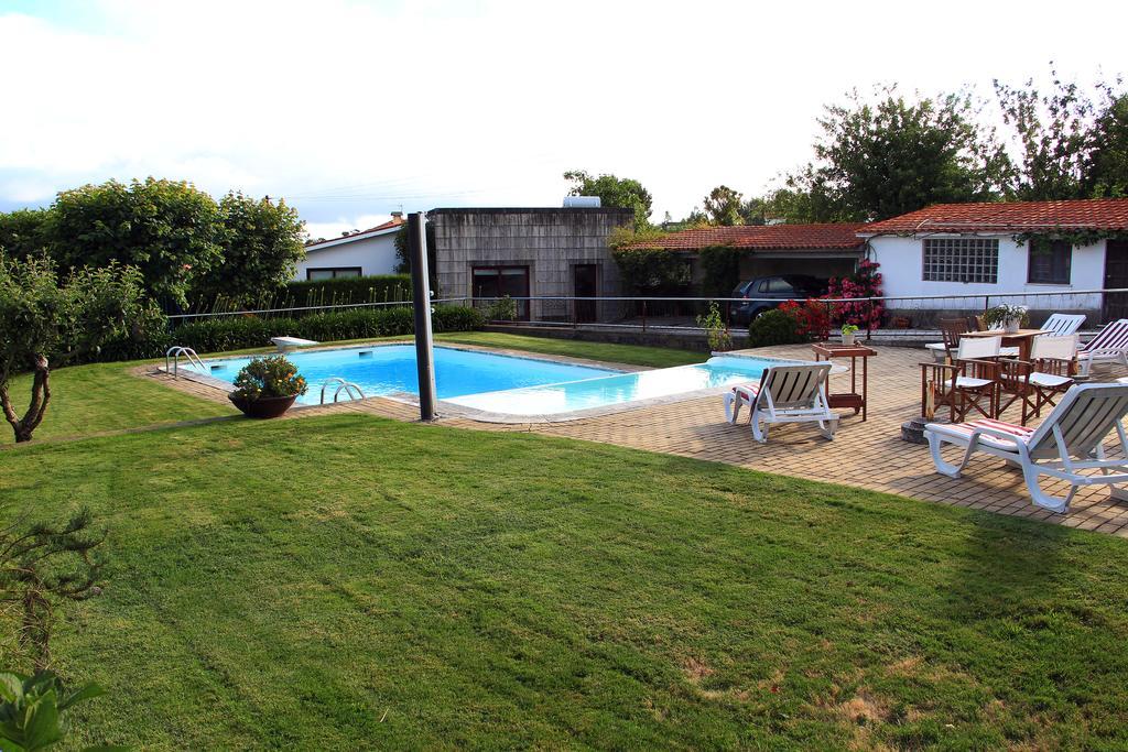 לינה וארוחת בוקר פארדס דה קורה Casa Paz Do Outeiro מראה חיצוני תמונה
